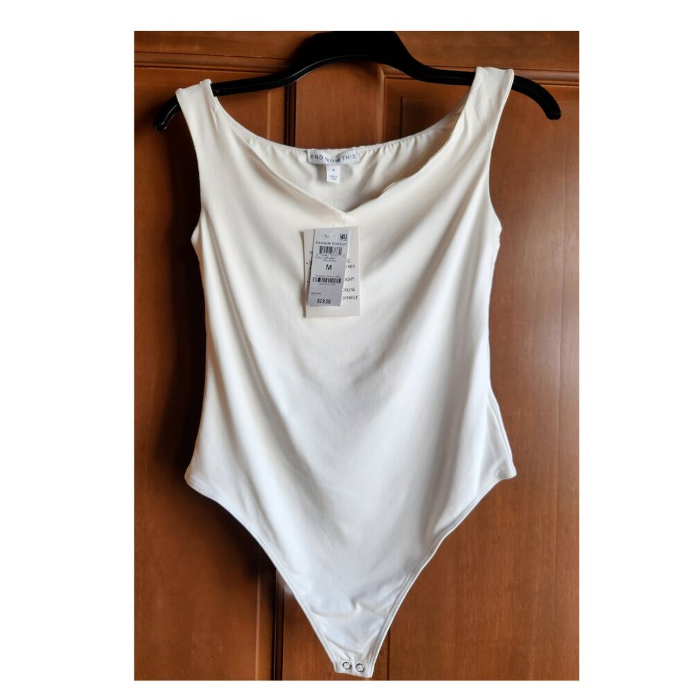 NWT And Now This Brand Sleeveless V-Neck White Bodysuit Size M